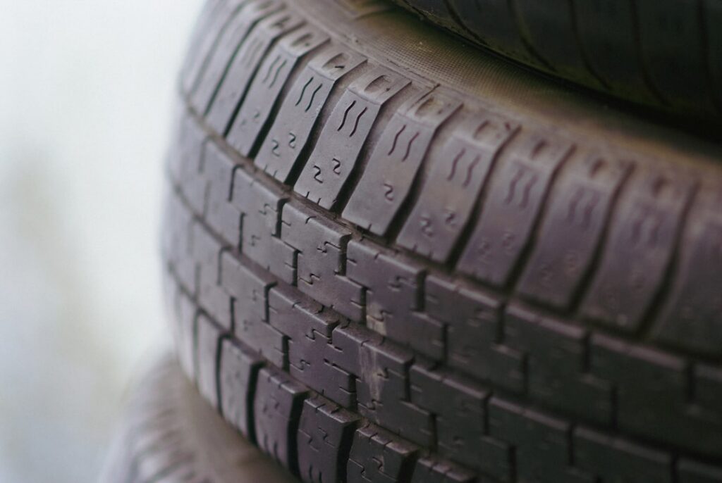 Tire Balancing vs Alignment: Smooth Ride Secrets